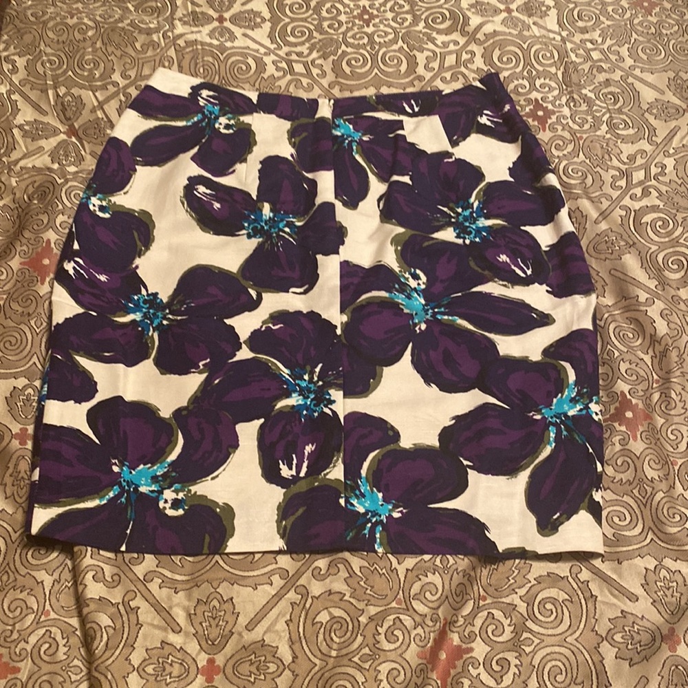 Loft Skirt (R) - Picture 3 of 6
